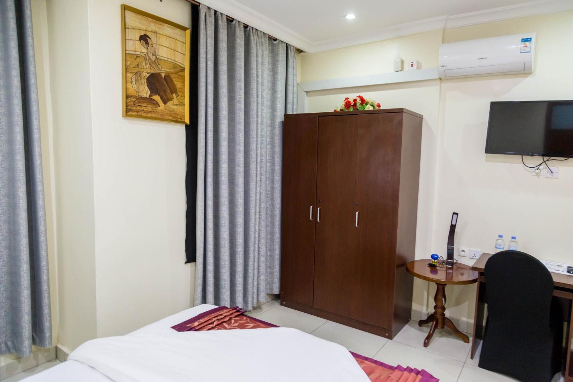 Olympic Hotel Kigali Exterior photo